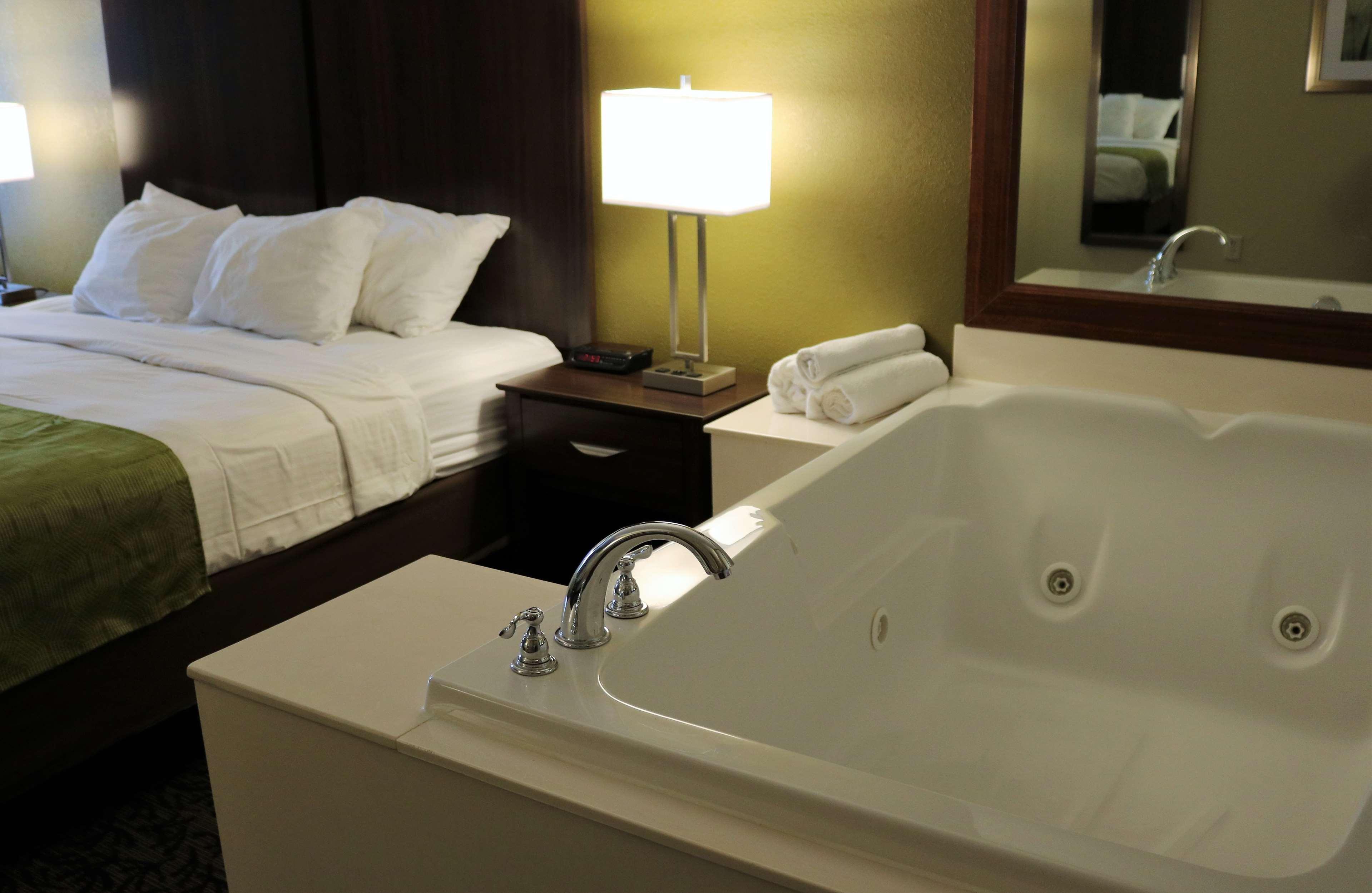 Hotel Western Plaza